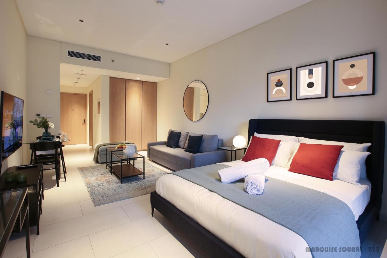 Luxury Studios With Burj Khalifa Or Canal View In Downtown - Marquise Square Tower دبي المظهر الخارجي الصورة