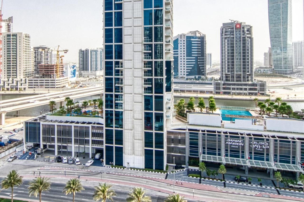 Luxury Studios With Burj Khalifa Or Canal View In Downtown - Marquise Square Tower دبي المظهر الخارجي الصورة