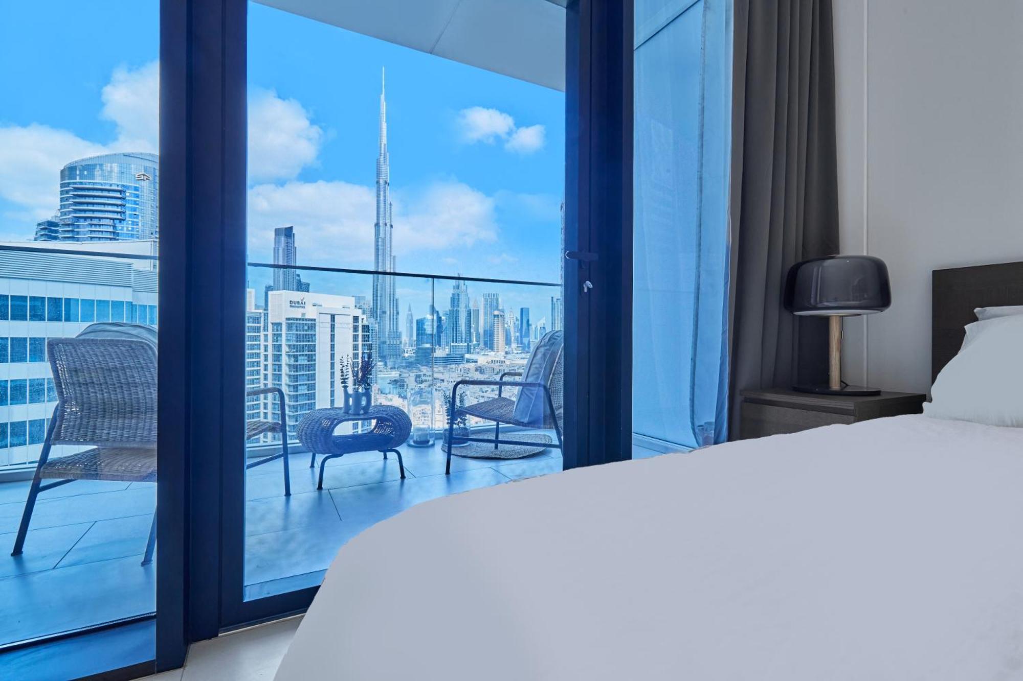 Luxury Studios With Burj Khalifa Or Canal View In Downtown - Marquise Square Tower دبي المظهر الخارجي الصورة