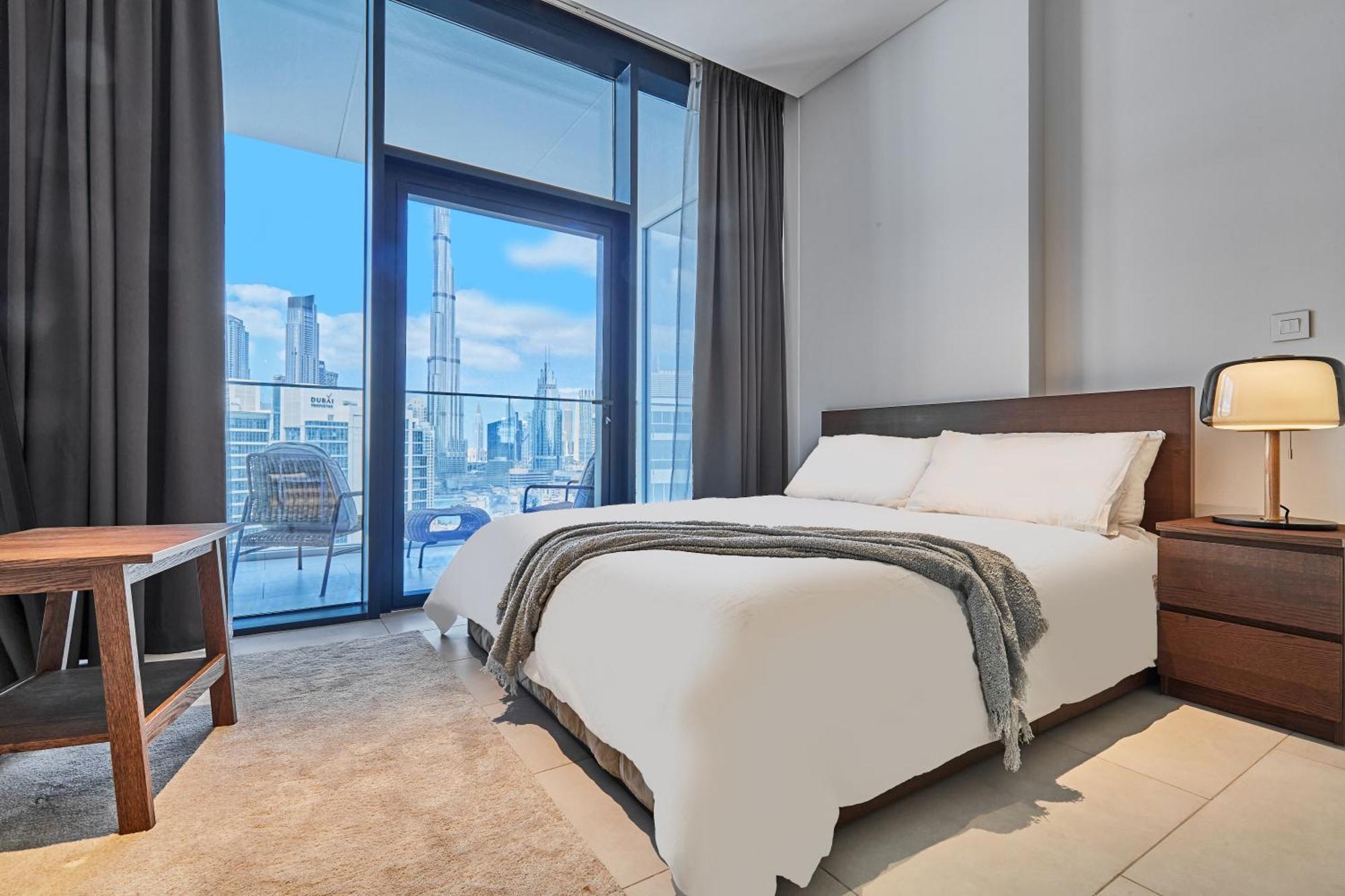 Luxury Studios With Burj Khalifa Or Canal View In Downtown - Marquise Square Tower دبي المظهر الخارجي الصورة