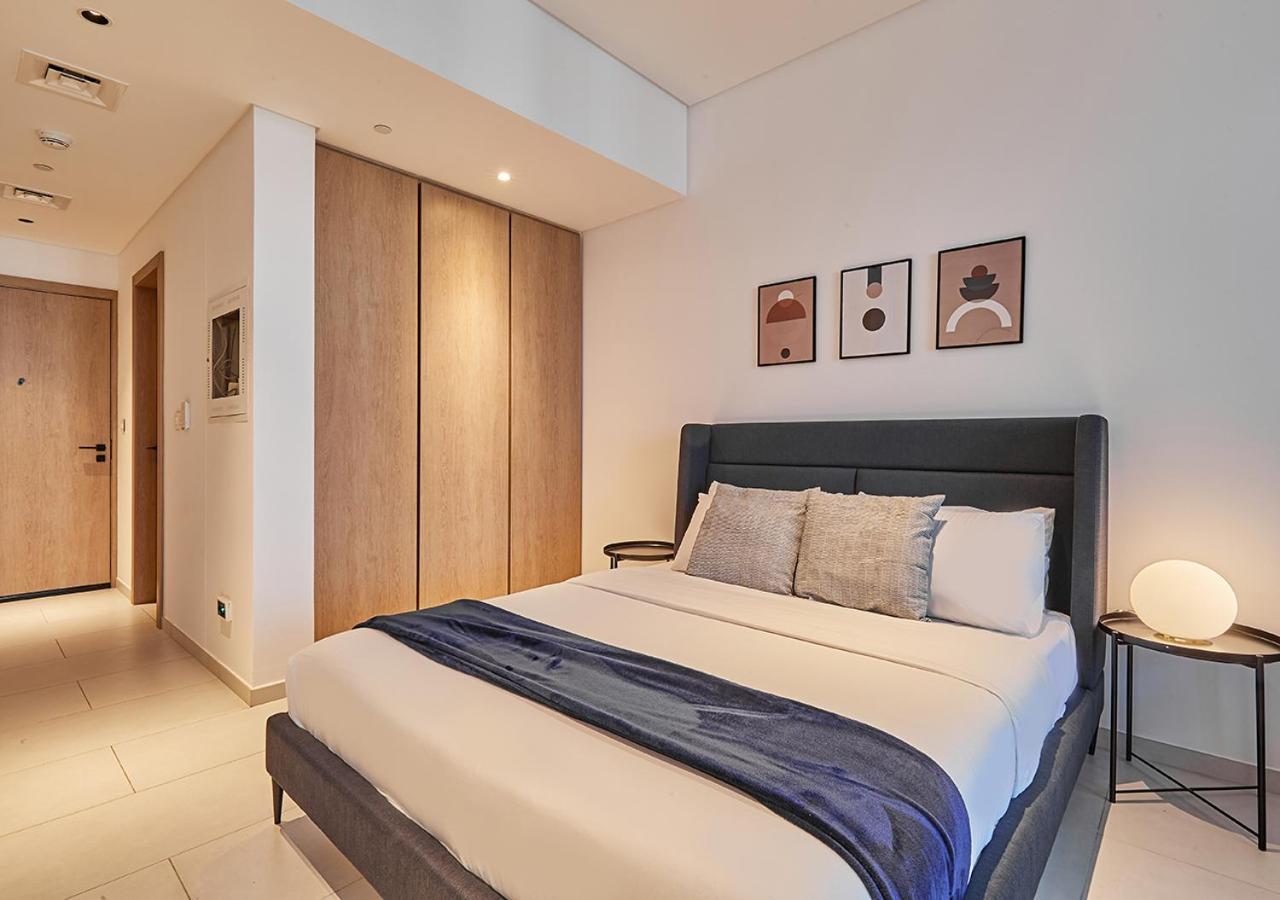 Luxury Studios With Burj Khalifa Or Canal View In Downtown - Marquise Square Tower دبي المظهر الخارجي الصورة