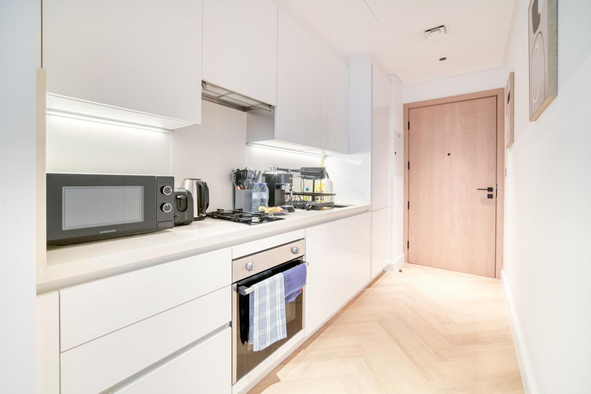 Luxury Studios With Burj Khalifa Or Canal View In Downtown - Marquise Square Tower دبي المظهر الخارجي الصورة