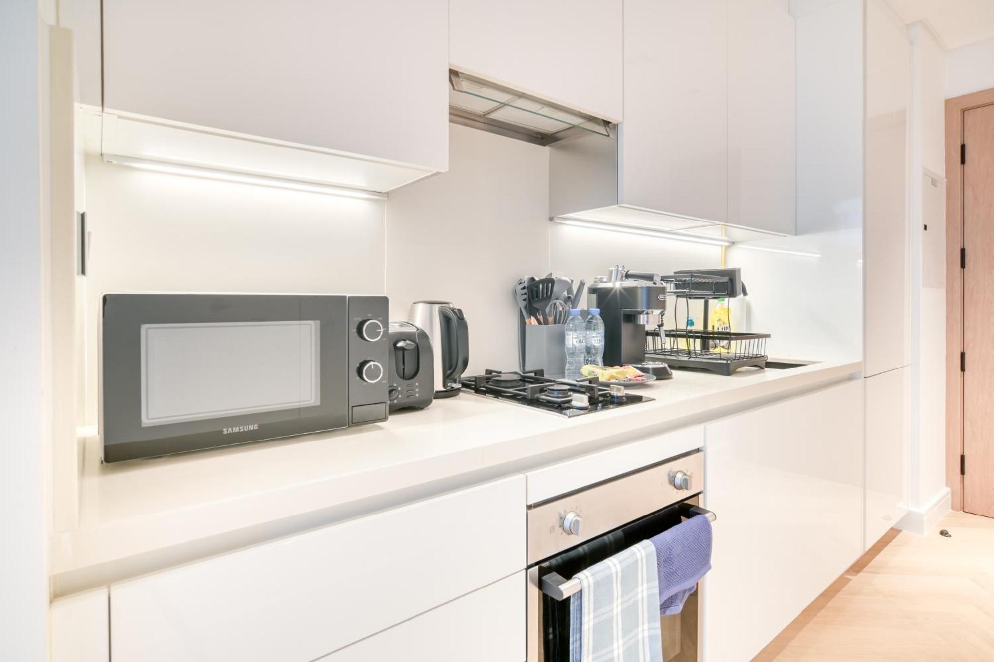 Luxury Studios With Burj Khalifa Or Canal View In Downtown - Marquise Square Tower دبي المظهر الخارجي الصورة