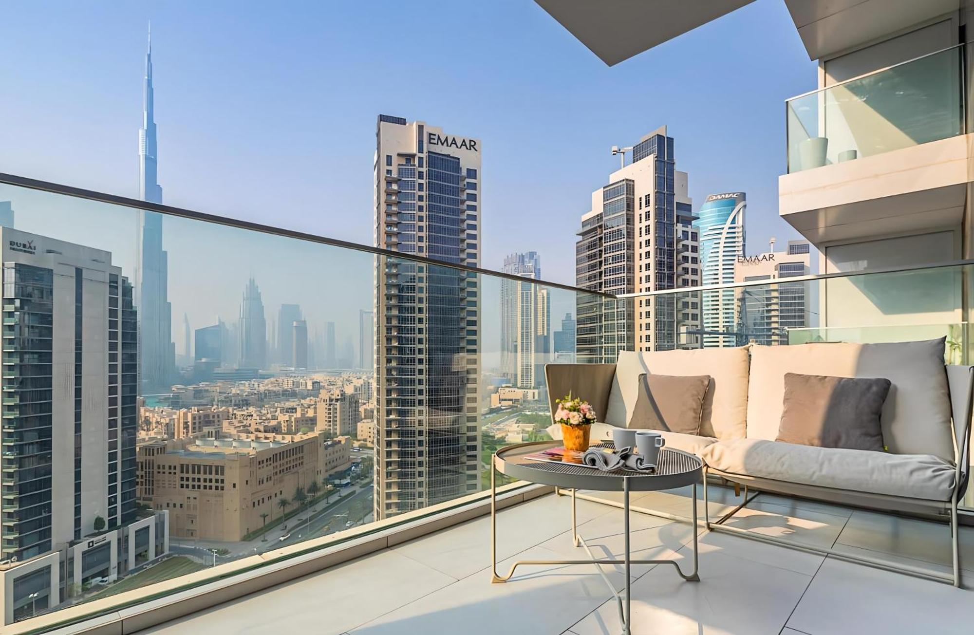 Luxury Studios With Burj Khalifa Or Canal View In Downtown - Marquise Square Tower دبي المظهر الخارجي الصورة